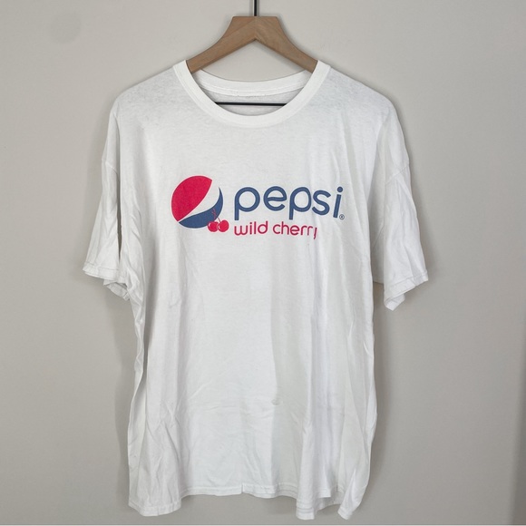 3/$30 🌸 Vintage White Pepsi Tee Size XL - Picture 1 of 5